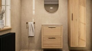Hangend donker eiken badkamermeubel 60 cm met twee lades en grijs limestone blad