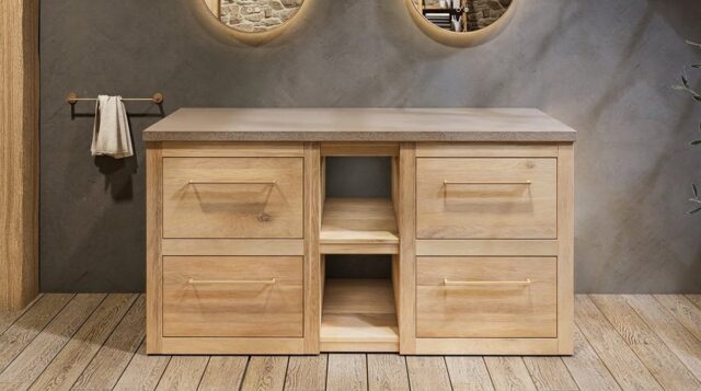 Landelijk massief eiken badkamermeubel 160 cm met schappenpakket, beton beige wastafelblad en 2 waskommen