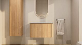 Rond hangend naturel eiken badkamermeubel 80 cm met afgeronde hoeken en mat grijs blad met witte waskom
