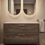Hangend naturel eiken wastafelmeubel 120 cm met dubbele lade en limestone blad met twee witte waskommen