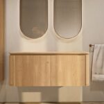 Rond hangend naturel eiken badkamermeubel 120 cm met afgeronde hoeken en eiken blad met twee waskommen