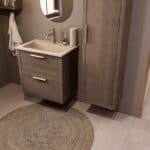 Modern donker eiken badkamermeubel 70 cm met twee lades en Mat Beige mineraalstenen wastafel