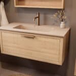Modern naturel eiken badkamermeubel 100 cm met één lade en Mat Beige mineraalstenen wastafel