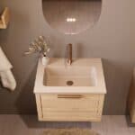 Modern naturel eiken badkamermeubel 60 cm met één lade en Mat Beige mineraalstenen wastafel