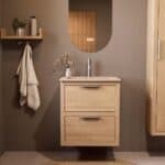 Modern naturel eiken badkamermeubel 60 cm met twee lades en Mat Beige mineraalstenen wastafel
