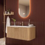Rond naturel eiken badkamermeubel 100 cm met groevenfront en mat witte solid surface wastafel