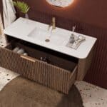 Rond donker eiken badkamermeubel 120 cm met groevenfront en mat witte solid surface wastafel