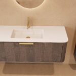 Rond donker eiken badkamermeubel 120 cm met vlak front en mat witte solid surface wastafel