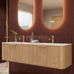 Rond hangend naturel eiken badkamermeubel 160 cm met groevenfront en dubbele mat witte solid surface wastafel