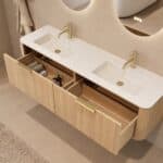 Rond hangend naturel eiken badkamermeubel 160 cm met vlak front en dubbele mat witte solid surface wastafel