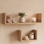 Compacte wandplank van massief eikenhout in de kleur Naturel Eiken. Voorzien van een onzichtbare bevestiging en perfect voor badkamer, toilet of woonruimte.
