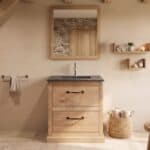 Compacte wandplank van massief eikenhout in de kleur Naturel Eiken. Voorzien van een onzichtbare bevestiging en perfect voor badkamer, toilet of woonruimte.