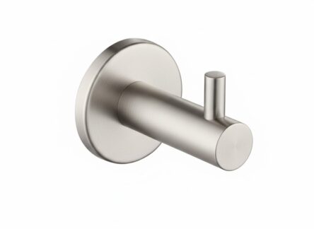 Strakke Grav Handdoekhaak voor de badkamer/toilet, uitgevoerd in geborsteld nikkel. Geschikt voor het ophangen van handdoeken en badjassen. Voor wandmontage. De afwerking sluit exact aan bij de mat zwarte van de Van Heck kranen.