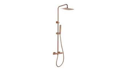 Thermostatische opbouw doucheset in geborsteld koper, geleverd als complete set met handdouche, glijstang en doucheslang. Onderdeel van de Genève serie, uitgevoerd in massief messing en verkrijgbaar in 6 kleuren. Voorzien van 5 jaar garantie.