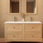 Modern naturel eiken badkamermeubel 140 cm met twee lades en mat witte mineraalstenen wastafel