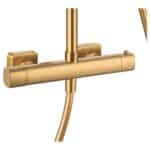 Thermostatische opbouw doucheset in geborsteld goud, geleverd als complete set met handdouche, glijstang en doucheslang. Onderdeel van de Lugano serie, uitgevoerd in massief messing en verkrijgbaar in 6 kleuren. Voorzien van 5 jaar garantie.