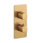 Thermostatische inbouw doucheset in geborsteld goud, geleverd als complete set met handdouche en doucheslang, inclusief inbouwdeel. Uitgevoerd met muuraansluiting. Onderdeel van de Lugano serie, uitgevoerd in massief messing en verkrijgbaar in 6 kleu